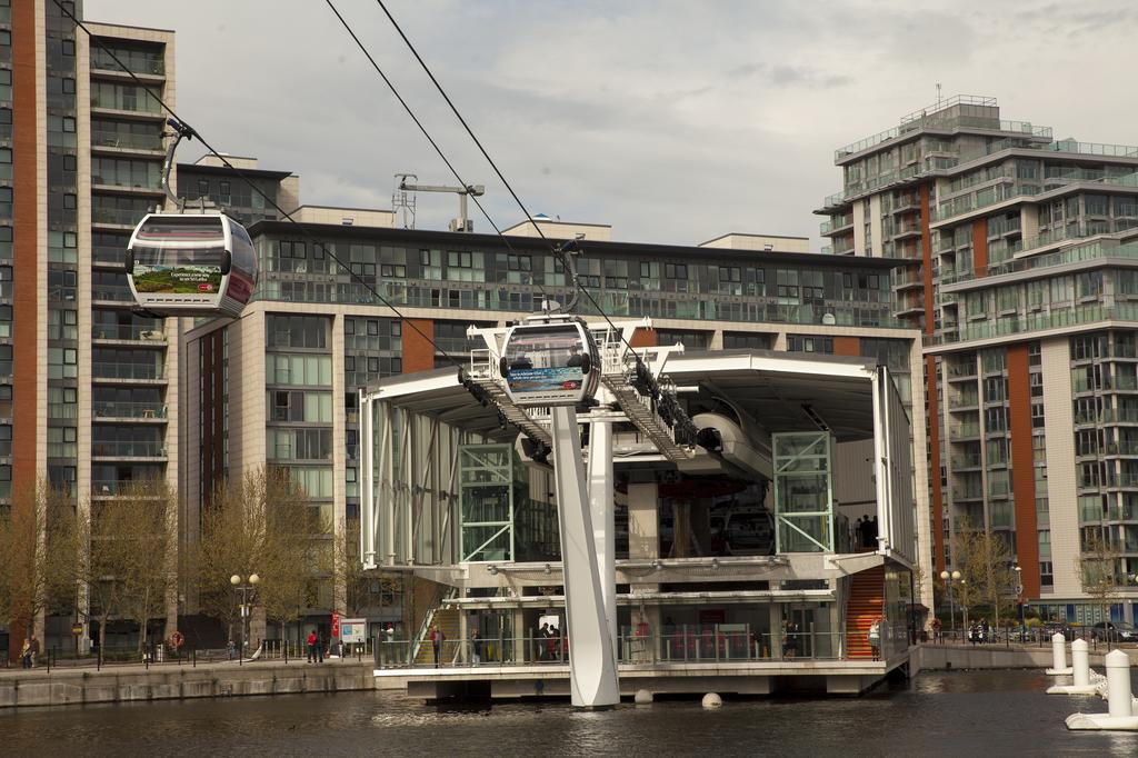 Royal Victoria Docks Apartment London Exterior photo